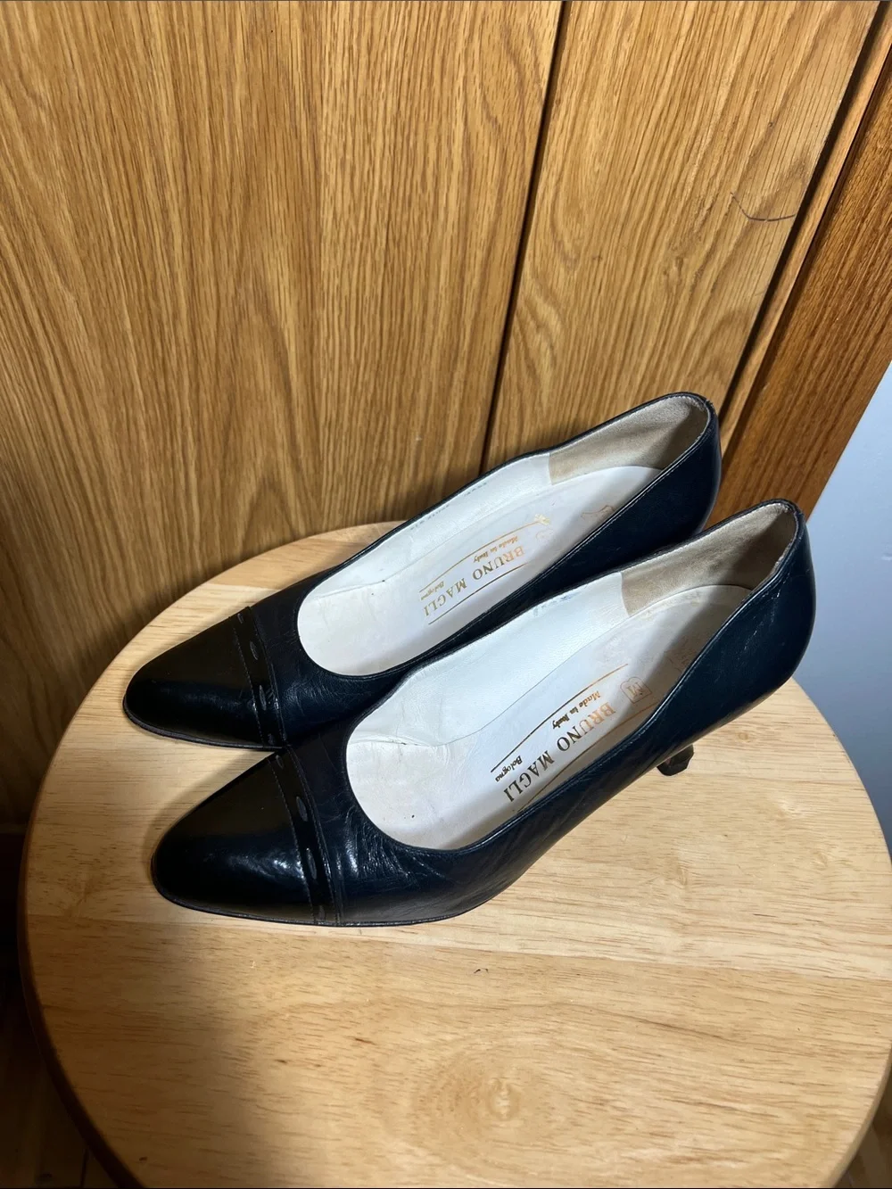 Bruno Magli Black Pointed-Toe Leather Pumps